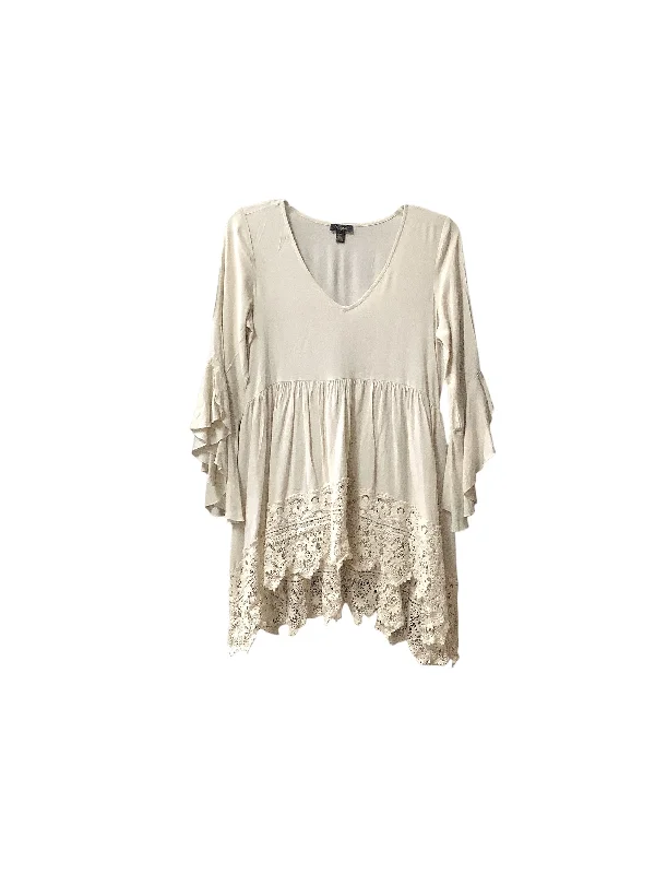 Top Long Sleeve By Cupio In Cream, Size: S