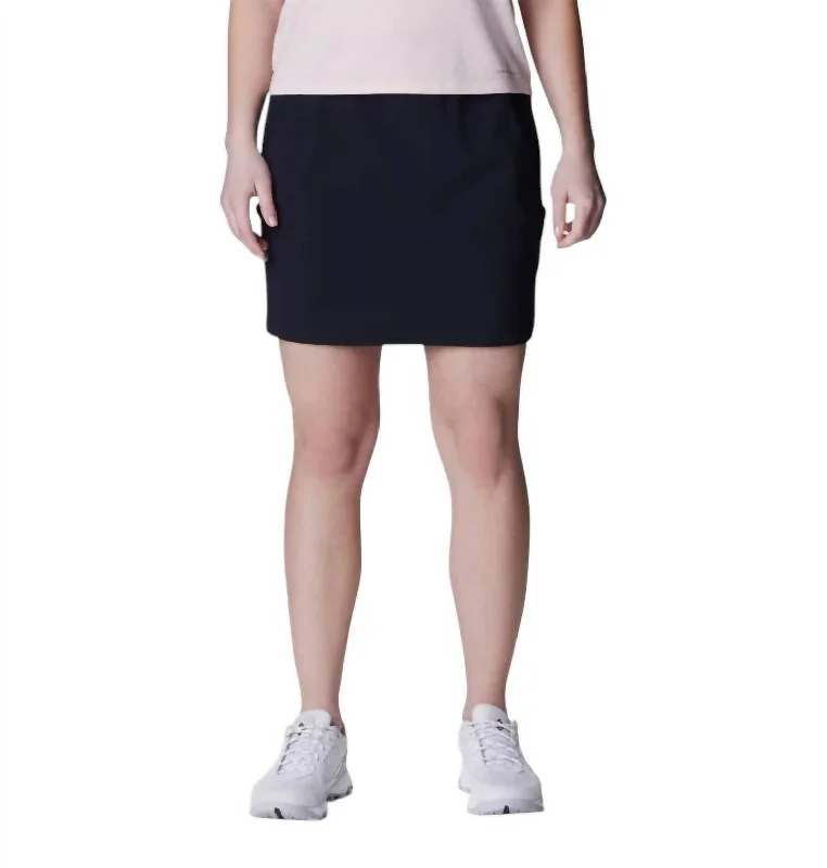 Women's Leslie Falls Skort In Black