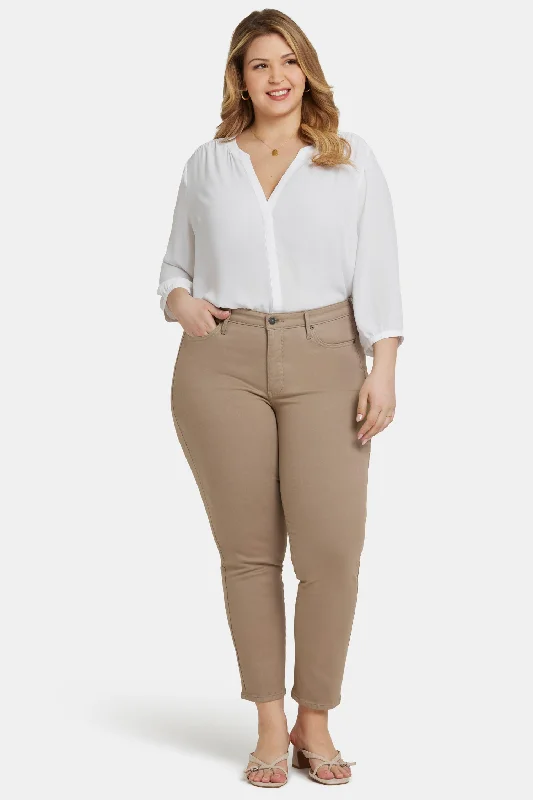 Sheri Slim Ankle Jeans In Plus Size - Saddlewood